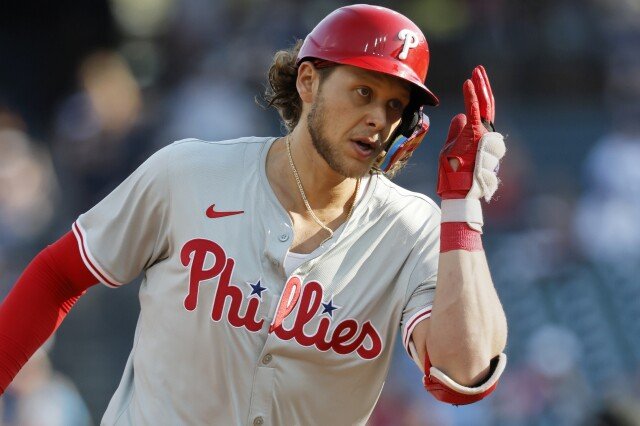 Phillies menyelesaikan triple play 1-3-5 dalam kemenangan atas Tigers